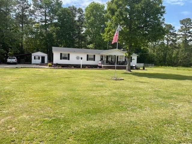 7727 Sweetwater Rd, Dunn, NC 28334