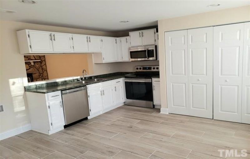 7728 Kelley Ct, Raleigh, NC 27615