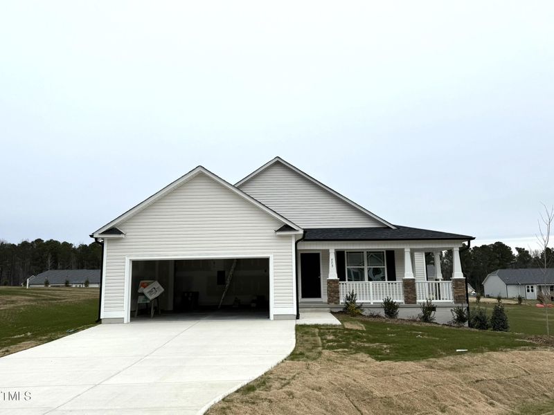 773 Sherrill Farm Dr, Benson, NC 27504