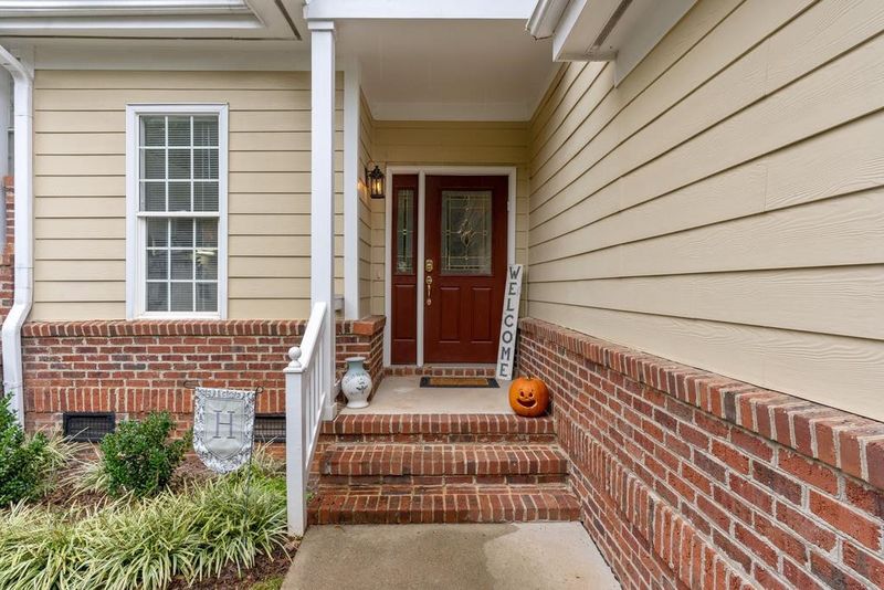 7730 Astoria Pl, Raleigh, NC 27612