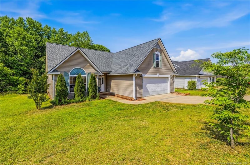 7736 Redwood Ave, Fayetteville, NC 28314