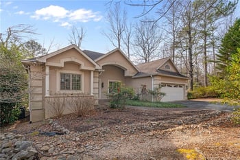 774 Troon Cir, Sanford, NC 27332