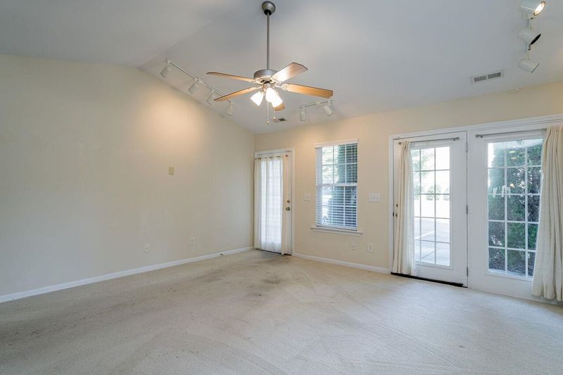 7740 Averette Field Dr, Raleigh, NC 27616