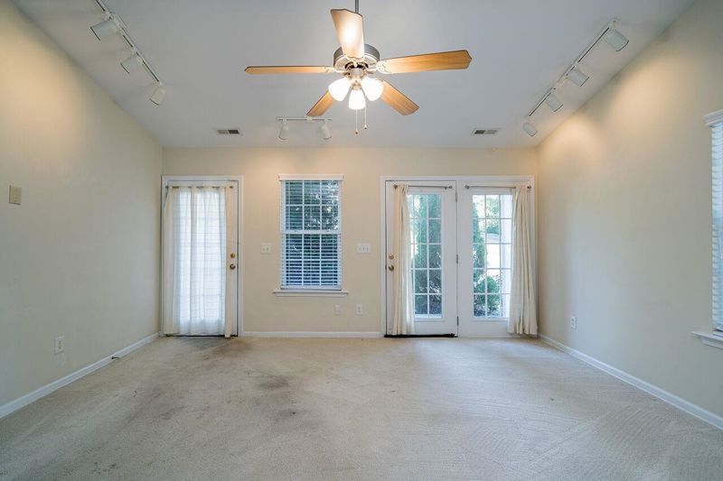 7740 Averette Field Dr, Raleigh, NC 27616