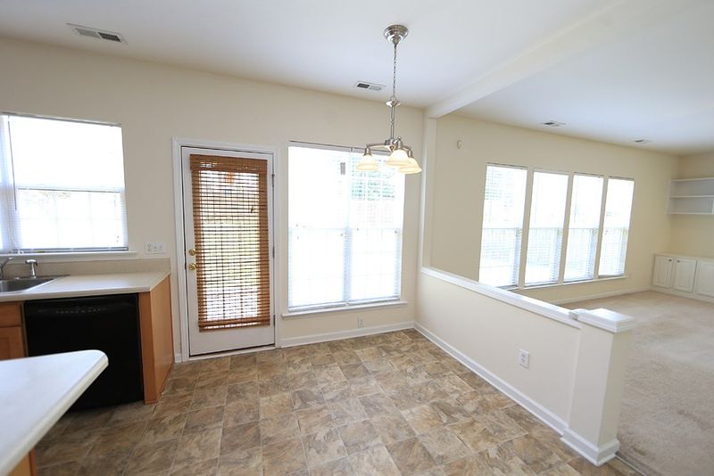 7740 Jackson Dane Dr, Raleigh, NC 27613