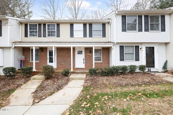 7741 Kingsberry Ct, Raleigh, NC 27615