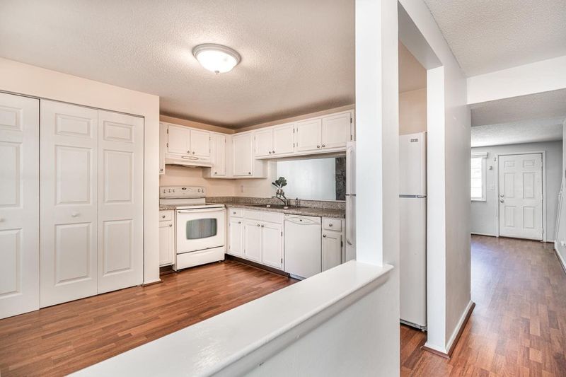 7745 Kelley Ct, Raleigh, NC 27615