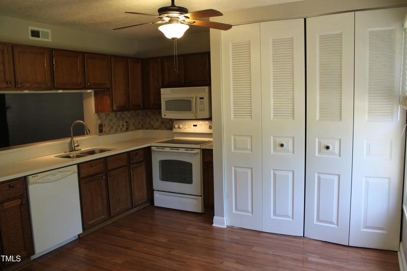 7746 Kingsberry Ct, Raleigh, NC 27615