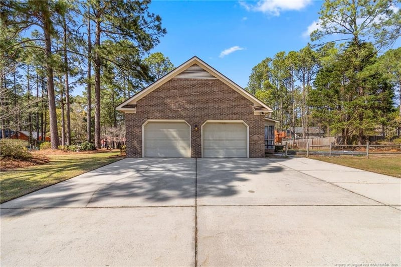 7756 Dragonhead Rd, Fayetteville, NC 28311