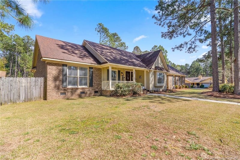 7756 Dragonhead Rd, Fayetteville, NC 28311