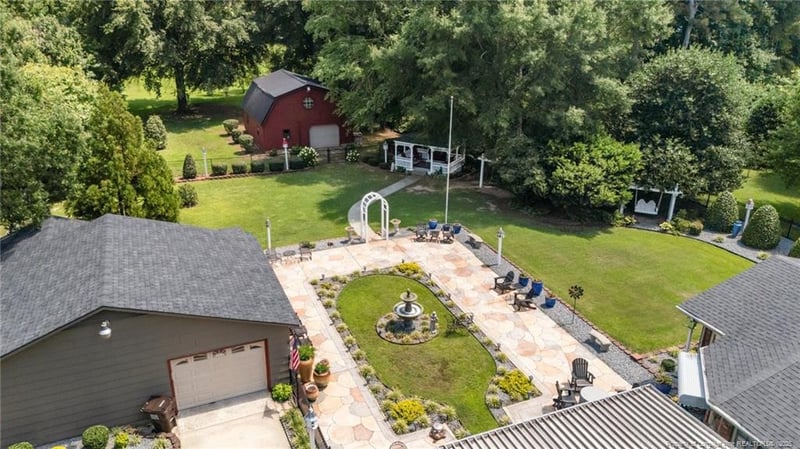 776 Antioch Church Rd, Dunn, NC 28334