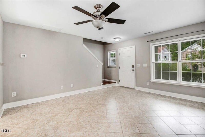 776 Averasboro Dr, Clayton, NC 27520