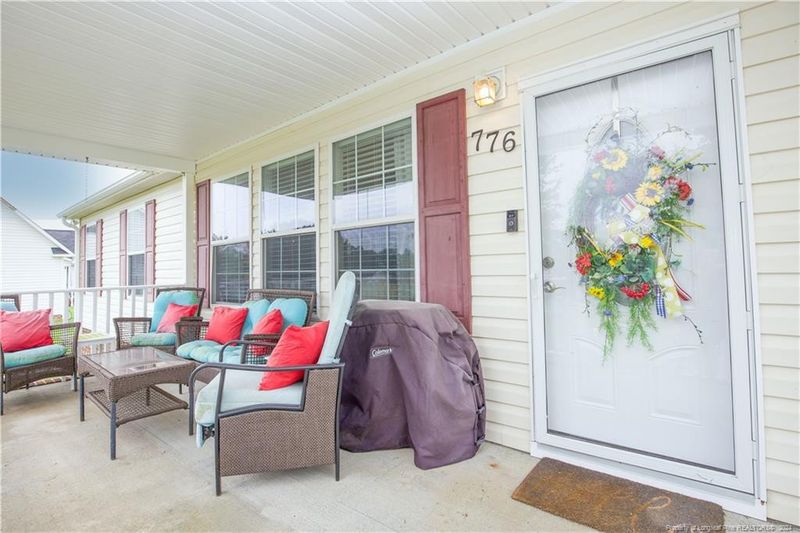 776 Red Hill Church Rd, Dunn, NC 28334