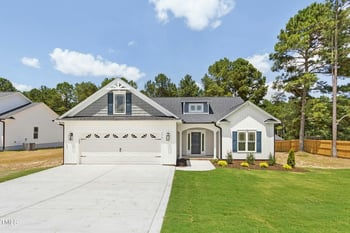 776 Shade Tree Rd, Benson, NC 27504