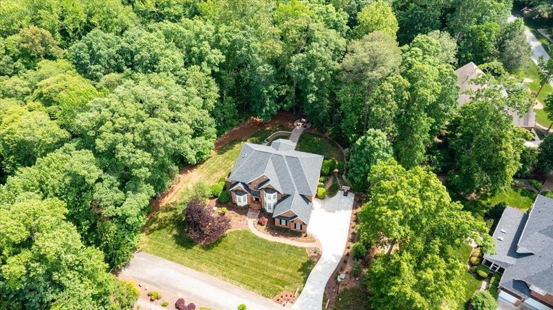 7761 Netherlands Dr, Raleigh, NC 27606