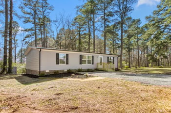 7761 Old 421 Rd, Liberty, NC 27298