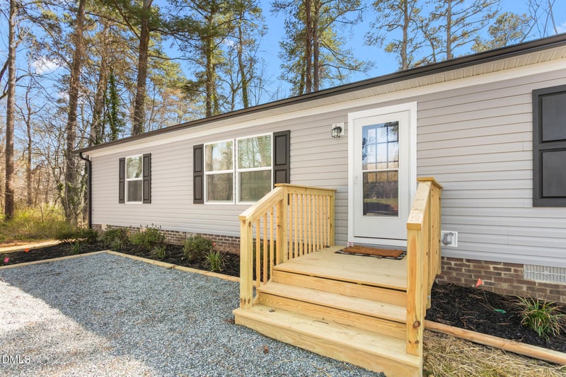7761 Old 421 Rd, Liberty, NC 27298
