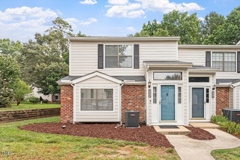 7771 Falcon Rest Cir, Raleigh, NC 27615