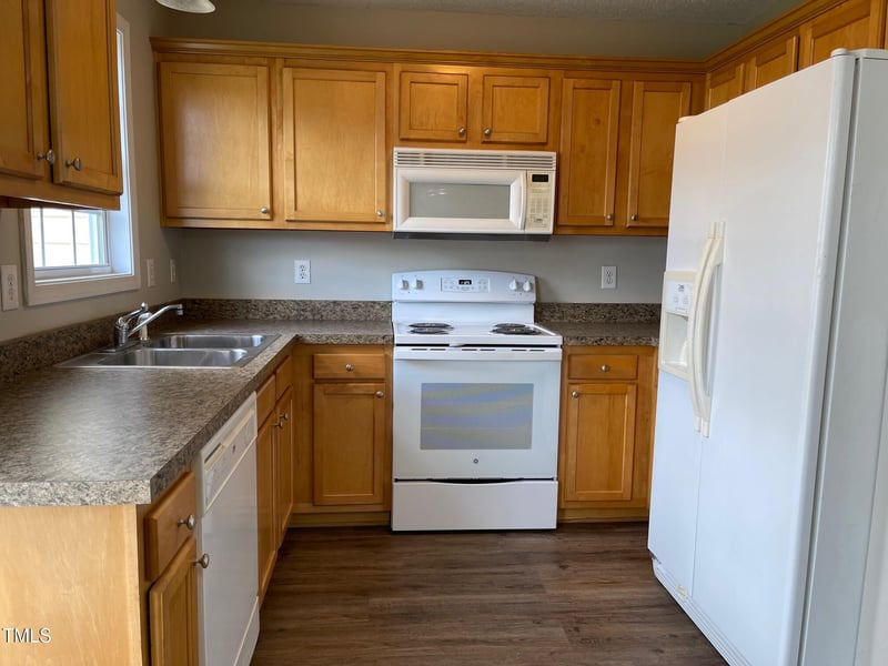 78 Ariel St, Lillington, NC 27546
