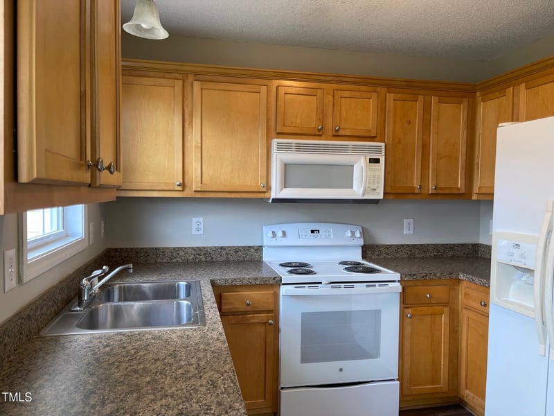 78 Ariel St, Lillington, NC 27546