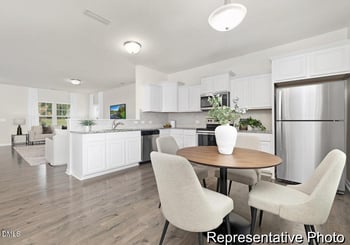 78 Bent Willow Dr #320, Clayton, NC 27527