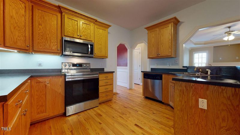 78 Great Oaks Dr, Garner, NC 27529