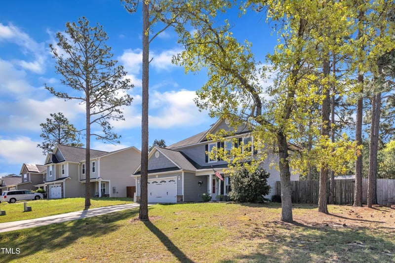 78 Parkview Ln, Lillington, NC 27546