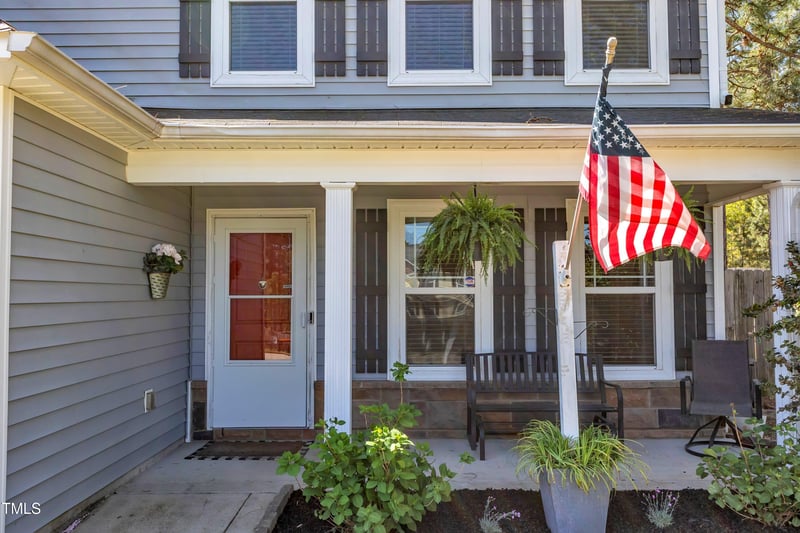 78 Parkview Ln, Lillington, NC 27546