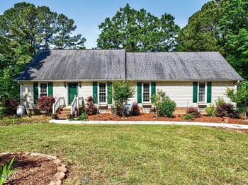 78 Tally Ho Dr, Selma, NC 27576