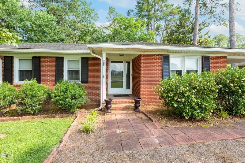 780 Leslie Campbell Ave, Lillington, NC 27546