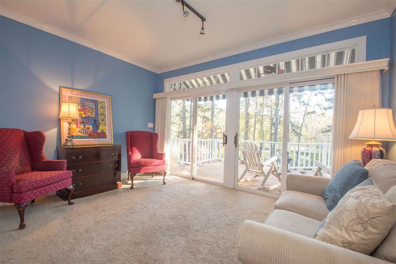 7800 Ketley Ct, Raleigh, NC 27615