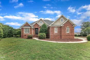 7800 Twin Pines Way, Fuquay Varina, NC 27526