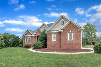 7800 Twin Pines Way, Fuquay Varina, NC 27526