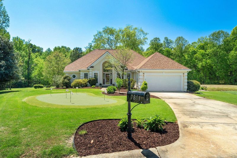 7801 Hogan Dr, Wake Forest, NC 27587
