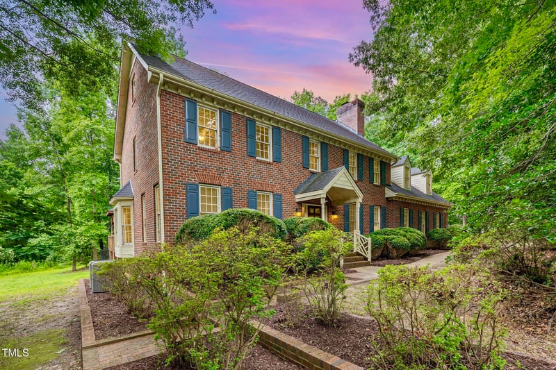 7801 Wood Way Ct, Raleigh, NC 27606