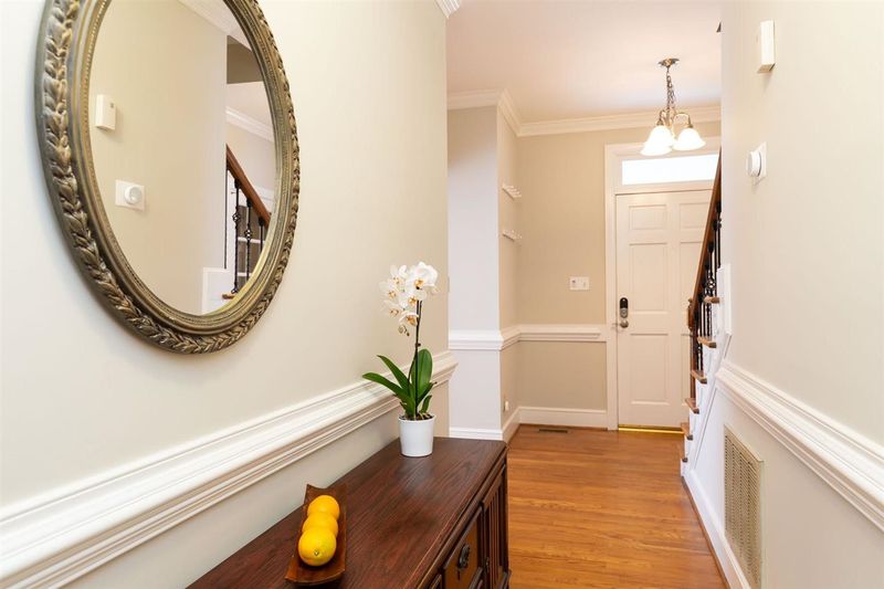 7802 Coach House Ln, Raleigh, NC 27615