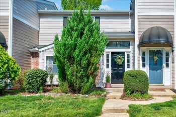 7802 Falcon Rest Cir, Raleigh, NC 27615