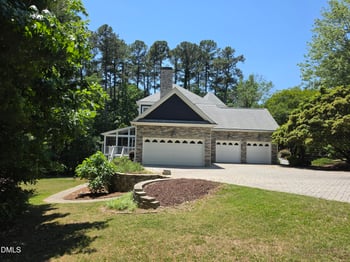 7804 Umstead Forest Dr, Raleigh, NC 27612