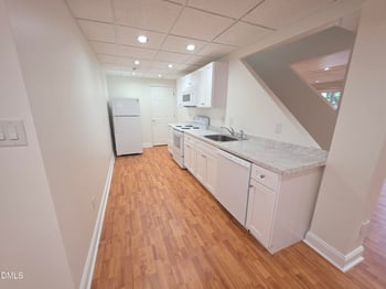 7804 Umstead Forest Dr, Raleigh, NC 27612