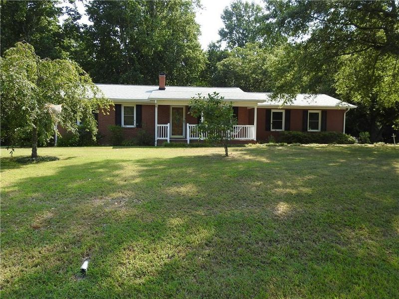 7806 County Line Rd, Liberty, NC 27298