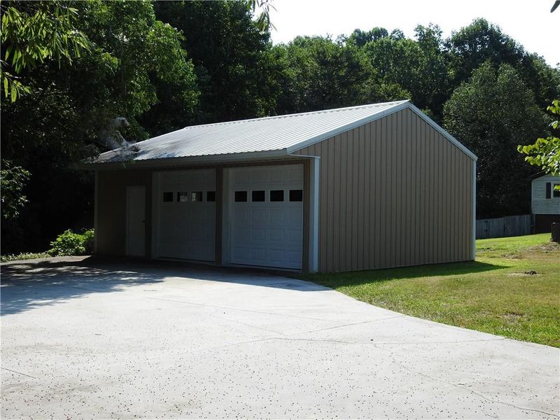 7806 County Line Rd, Liberty, NC 27298
