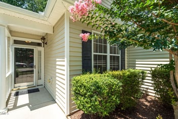 7807 Braefield Dr, Raleigh, NC 27616