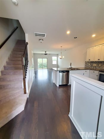 7807 Lillyhurst Dr, Raleigh, NC 27612