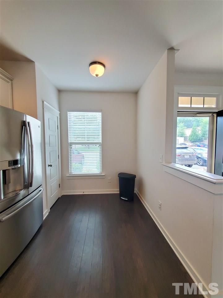 7807 Lillyhurst Dr, Raleigh, NC 27612