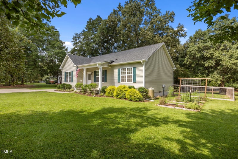 781 Main St, Lillington, NC 27546