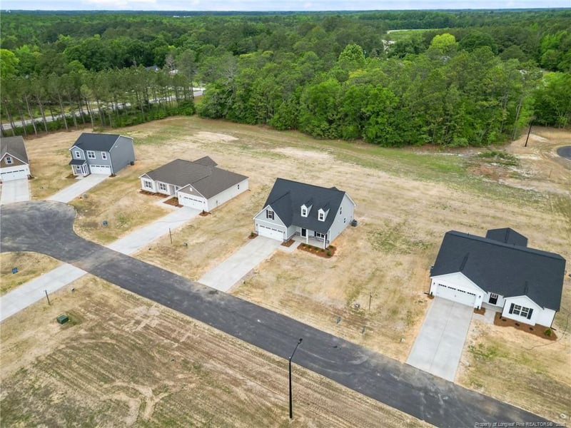 7810 Iron Ct, Fayetteville, NC 28306