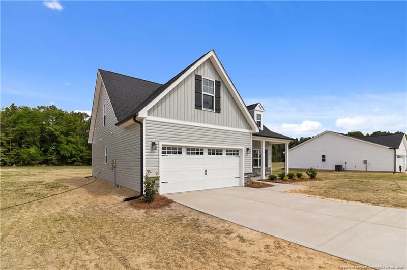 7810 Iron Ct, Fayetteville, NC 28306