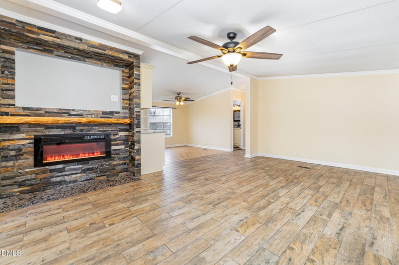 7810 Us Highway 301, Four Oaks, NC 27524