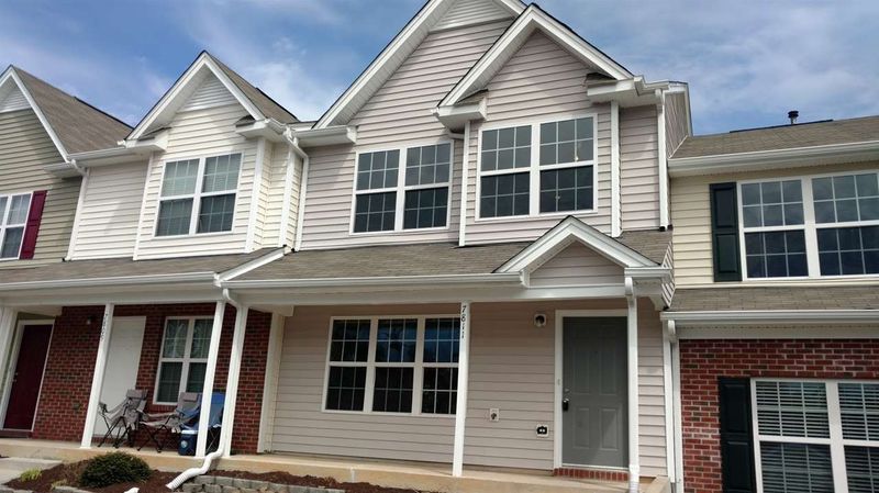 7811 River Field Dr, Raleigh, NC 27616