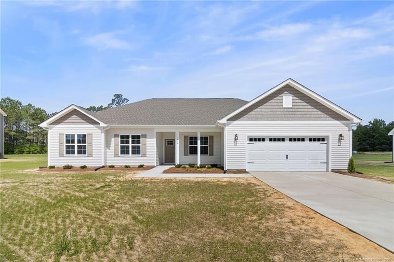 7814 Iron Ct, Fayetteville, NC 28306